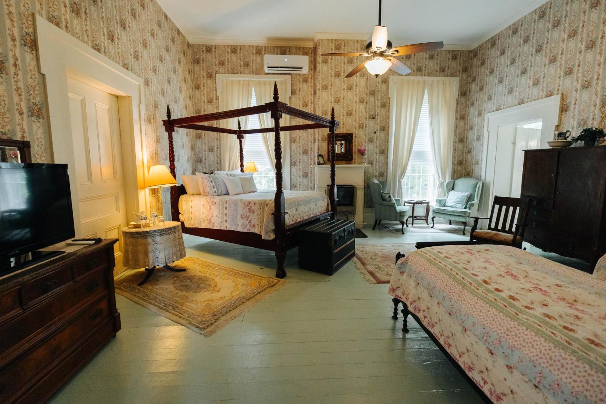 Maple Hill Manor Bed & Breakfast Springfield Exteriör bild